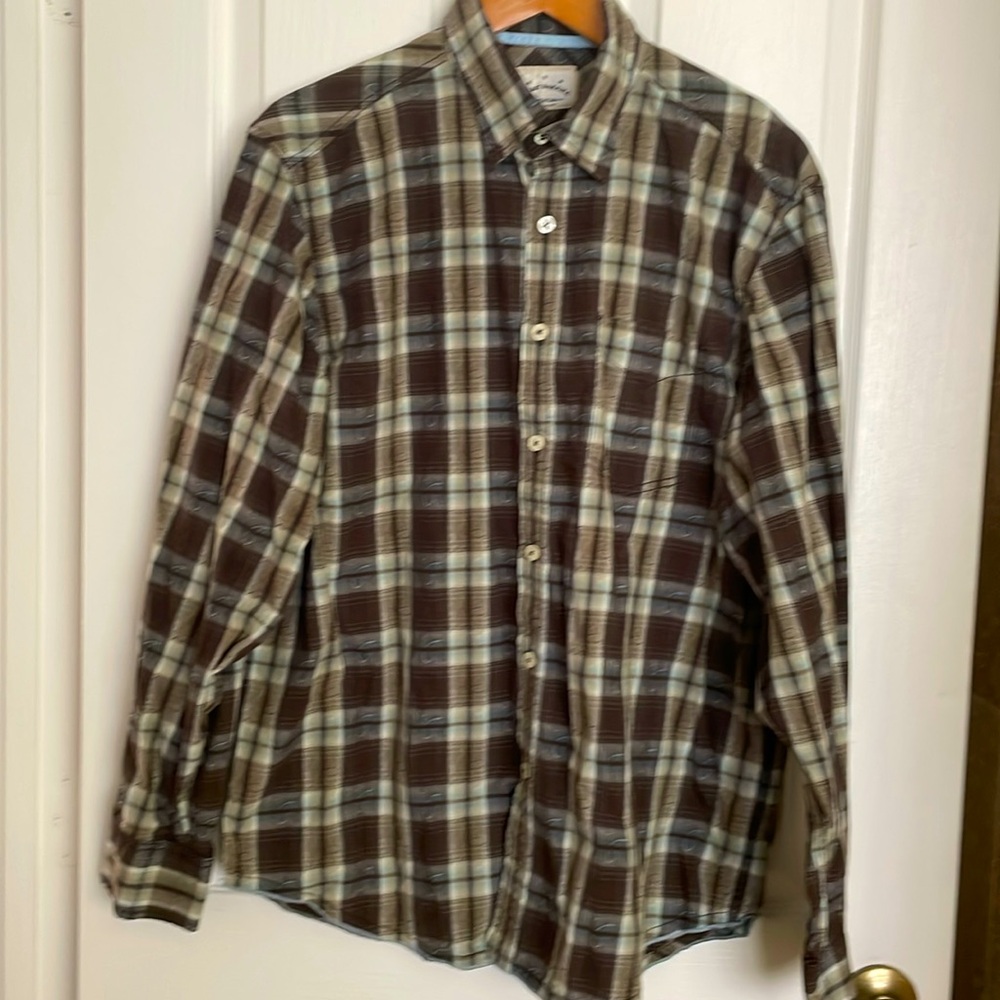 Tommy Bahama Denim, casual button down shirt